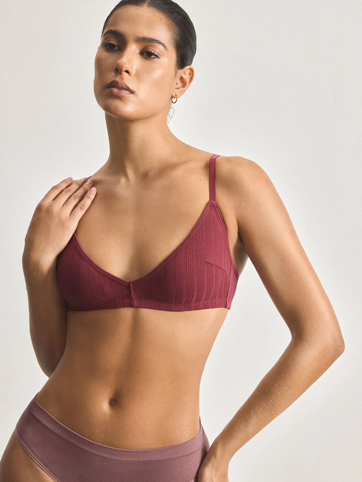 Ribbed Triangle Wireless Bra — Burgundy